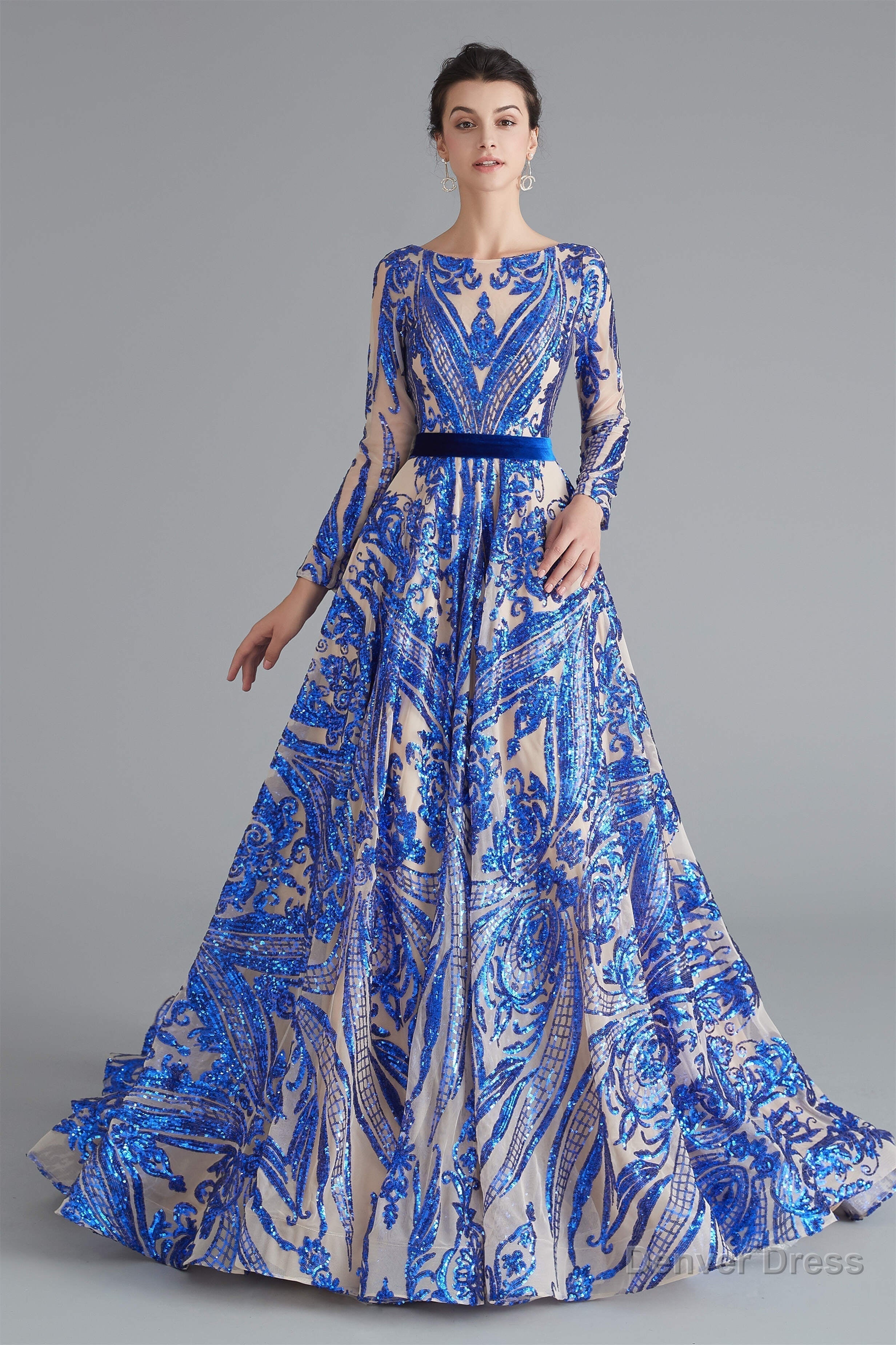 A Line Luxury Sequins Long Sleeve Backless Prom Dresses