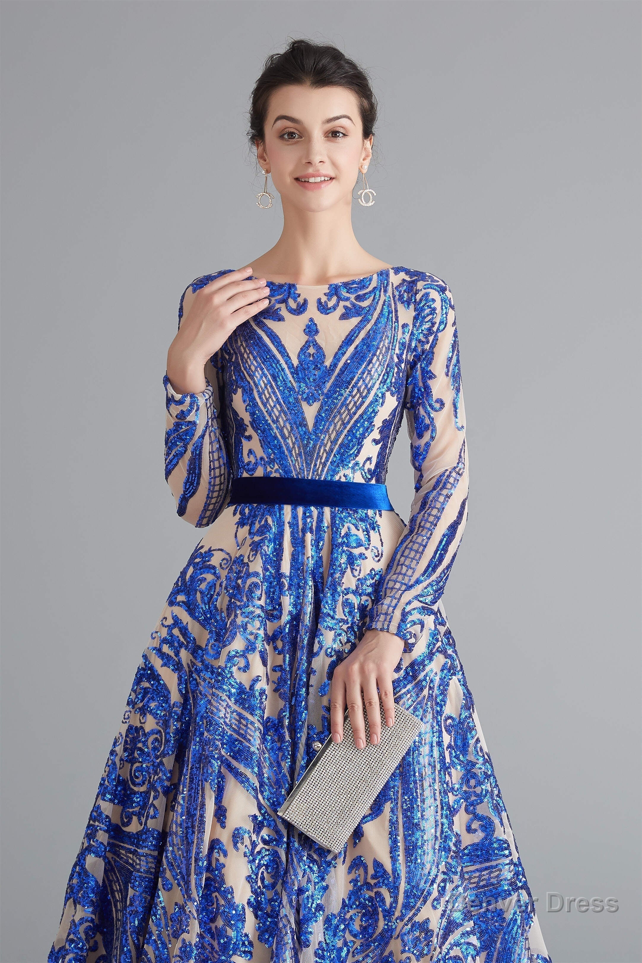 A Line Luxury Sequins Long Sleeve Backless Prom Dresses