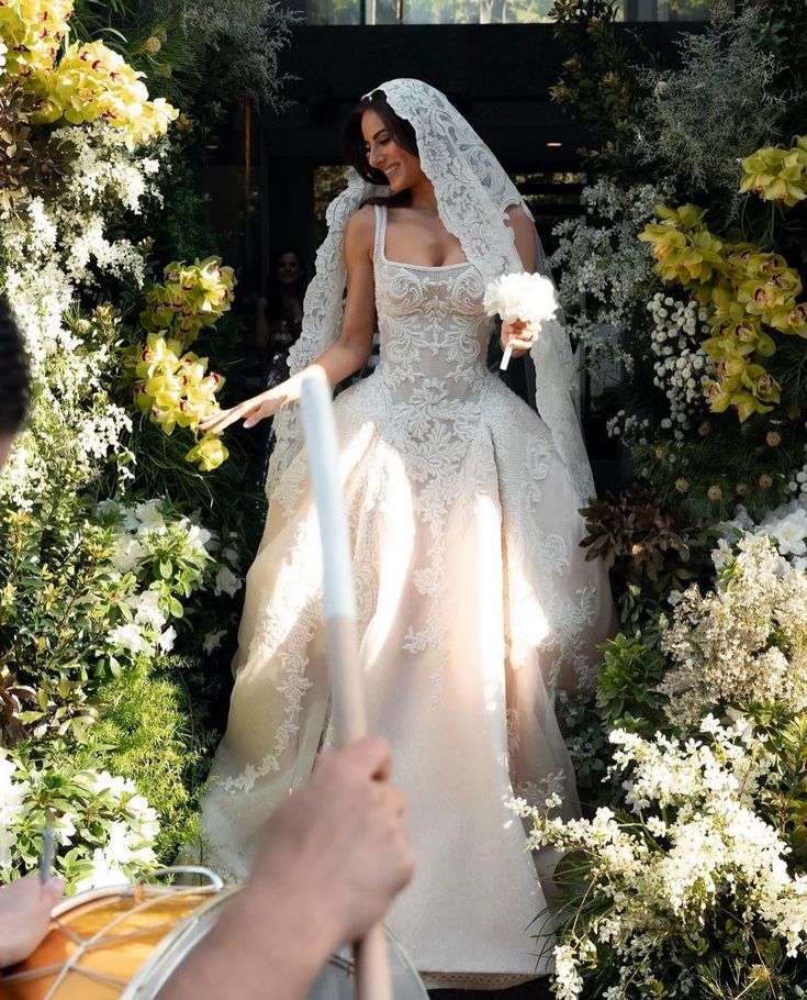 Rustic Wedding Dress Ball Gowns Square Neck White Lace Tulle Long Wedding Dress Summer Brides Dresses Bridal Gown