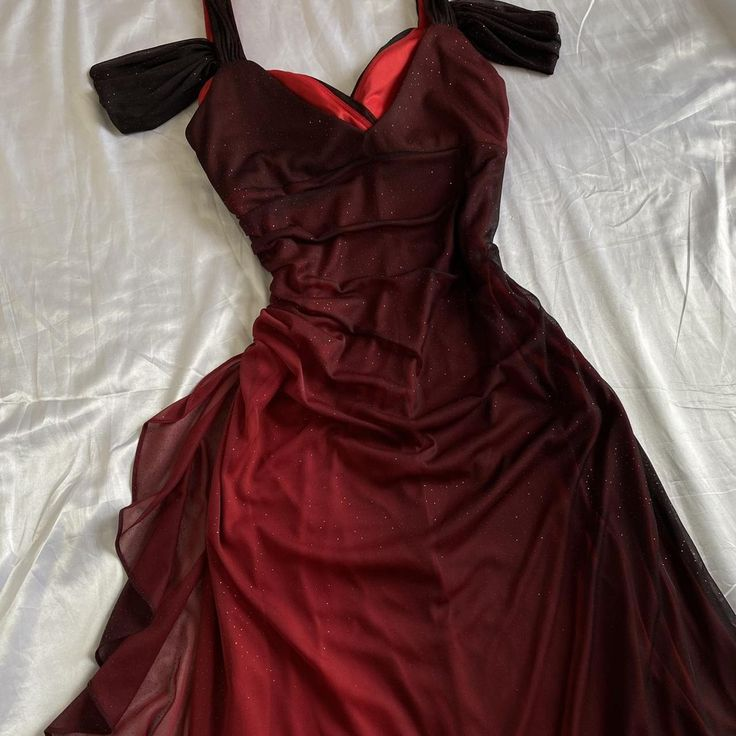 Sexy A Line Straps Ombre Burgundy Chiffon Long Prom Dresses