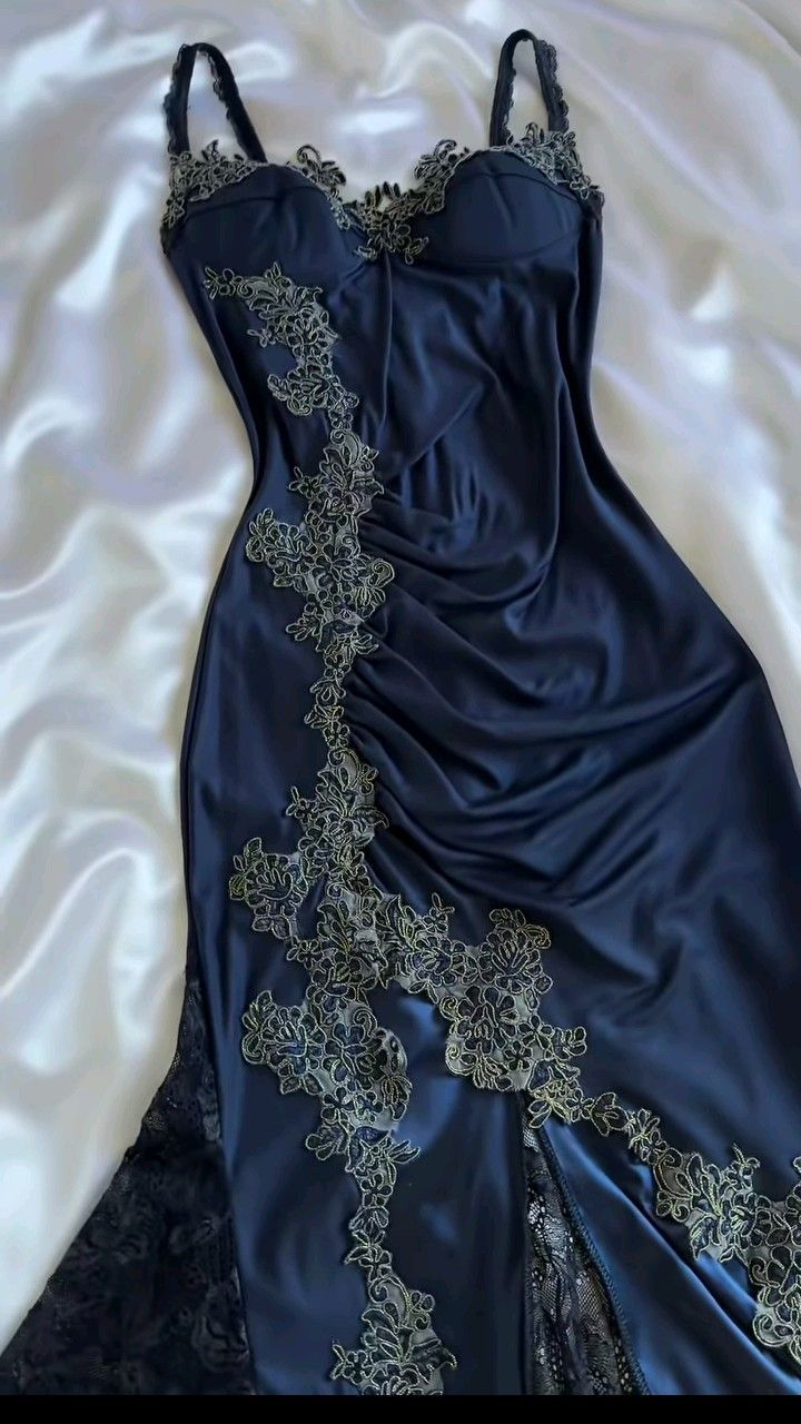Sexy Mermaid Spaghetti Straps Lace Prom Dress