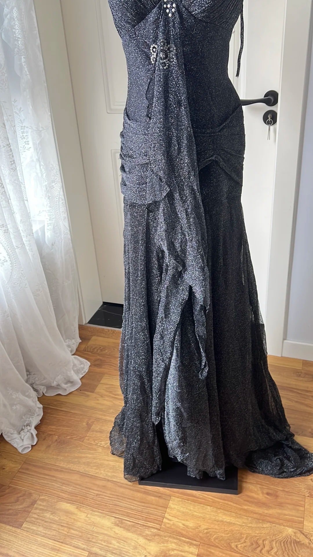 Sexy Silver-Black Mermaid Ruffled Deep V Halter Shimmering Long Prom Dresses Evening Dresses