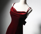 Elegant Burgundy Spaghetti Straps Velvet Mermaid Prom Dress