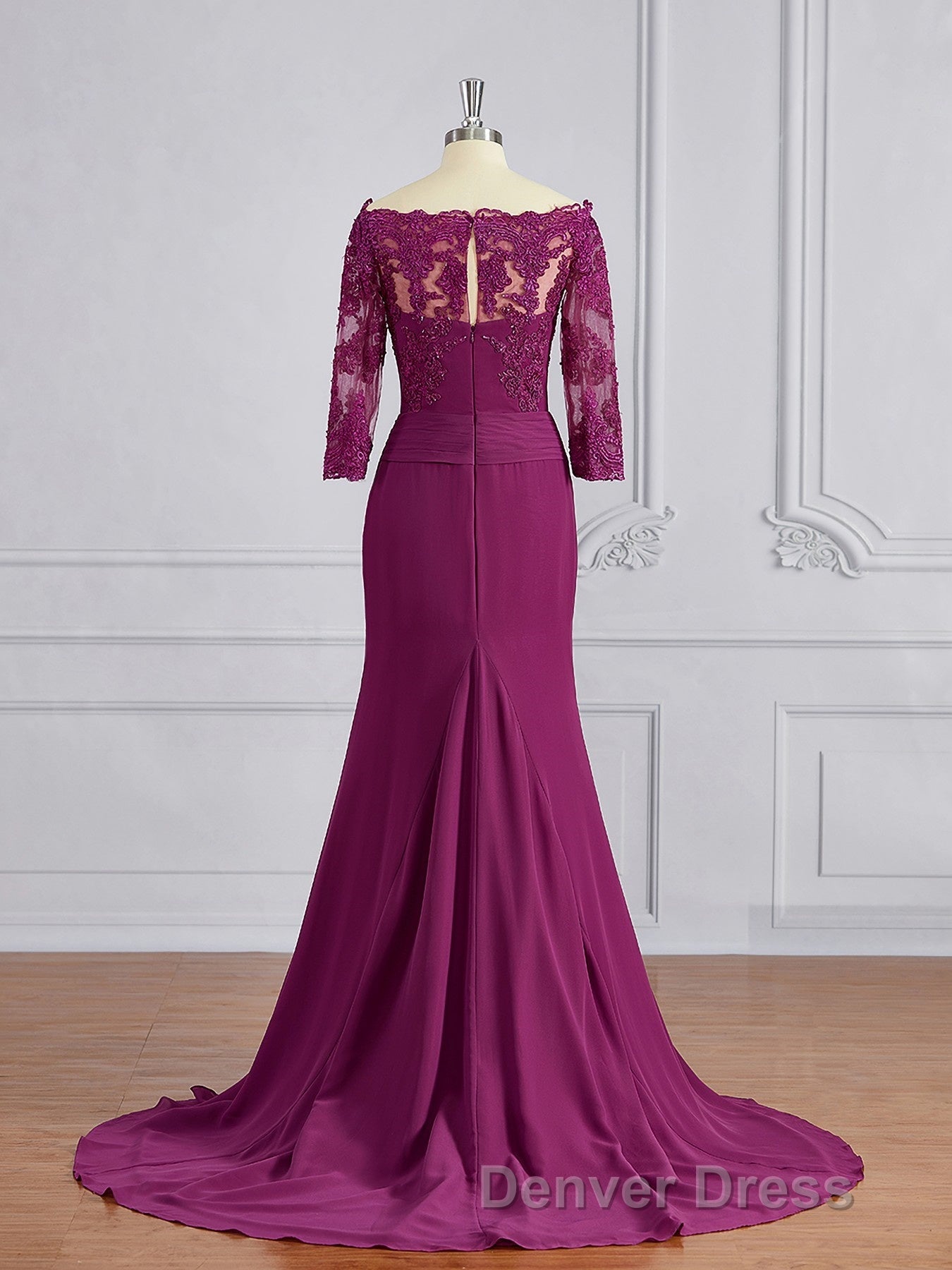 Sheath Column Off The Shoulder Sweep Train Mother of the Bride Dresses With Appliques Lace