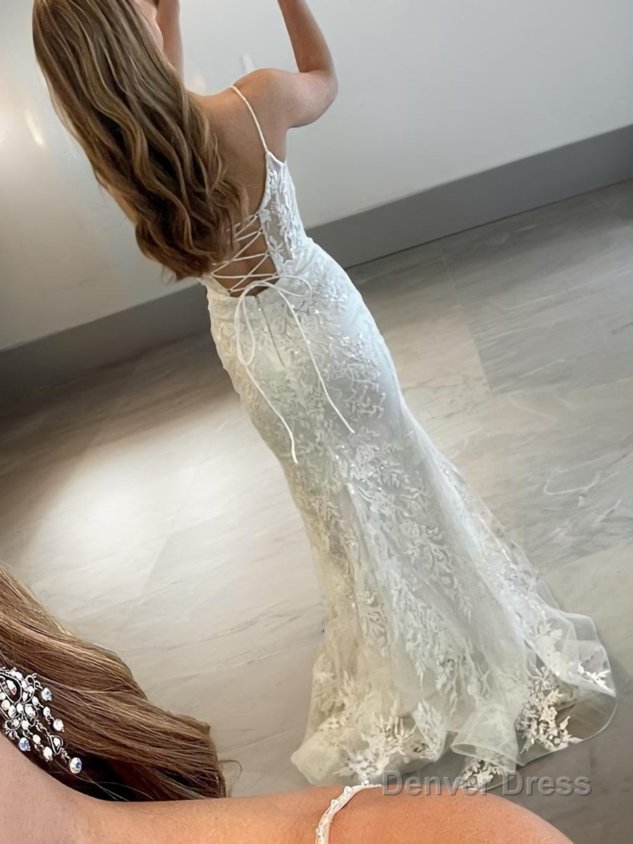 Sheath Column Spaghetti Straps Sweep Train Tulle Prom Dresses With Appliques Lace