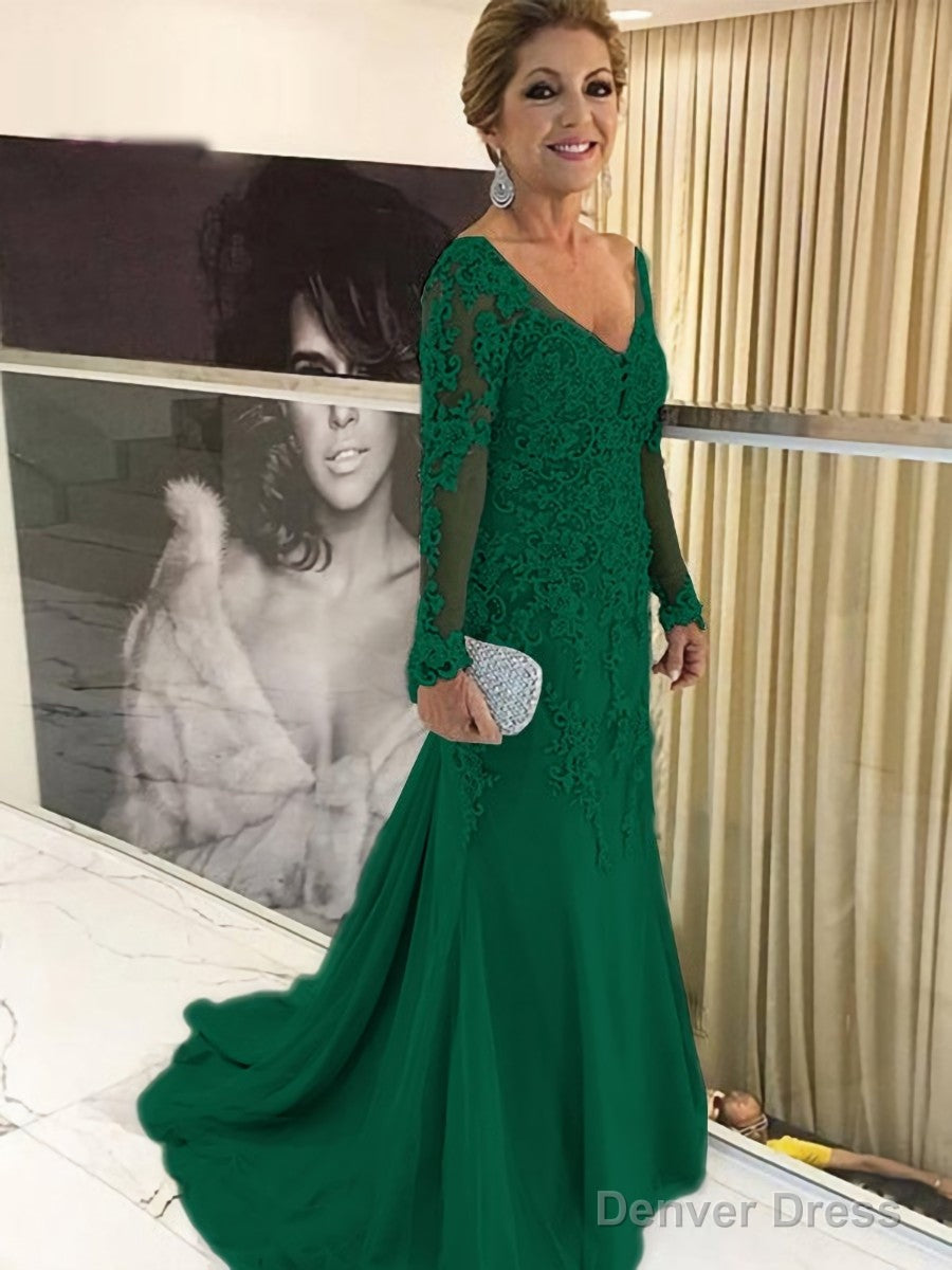 Sheath Column V Neck Sweep Train Tulle Mother of the Bride Dresses With Appliques Lace