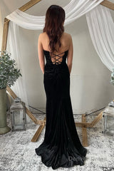 sheath halter neck black long prom dress with criss cross back