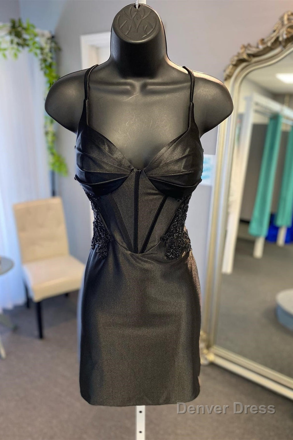 Sheath Satin Homecoming Dresses with Appliques