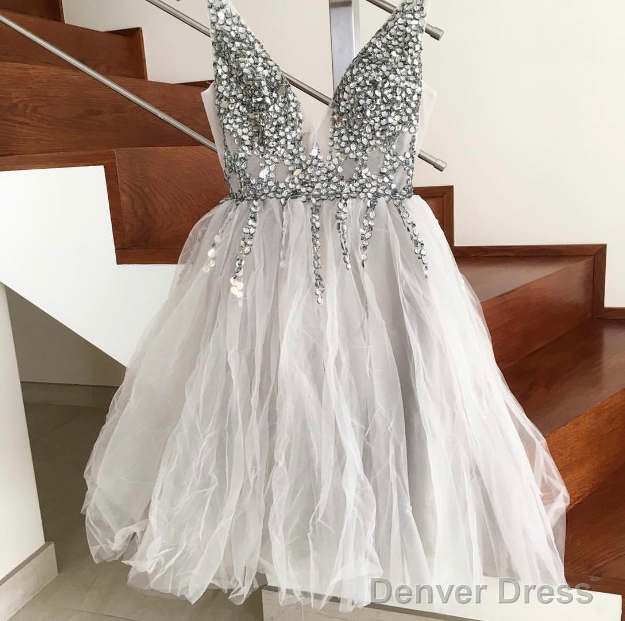 Short Crystal Beaded Tulle V Neck Prom Homecoming Dresses