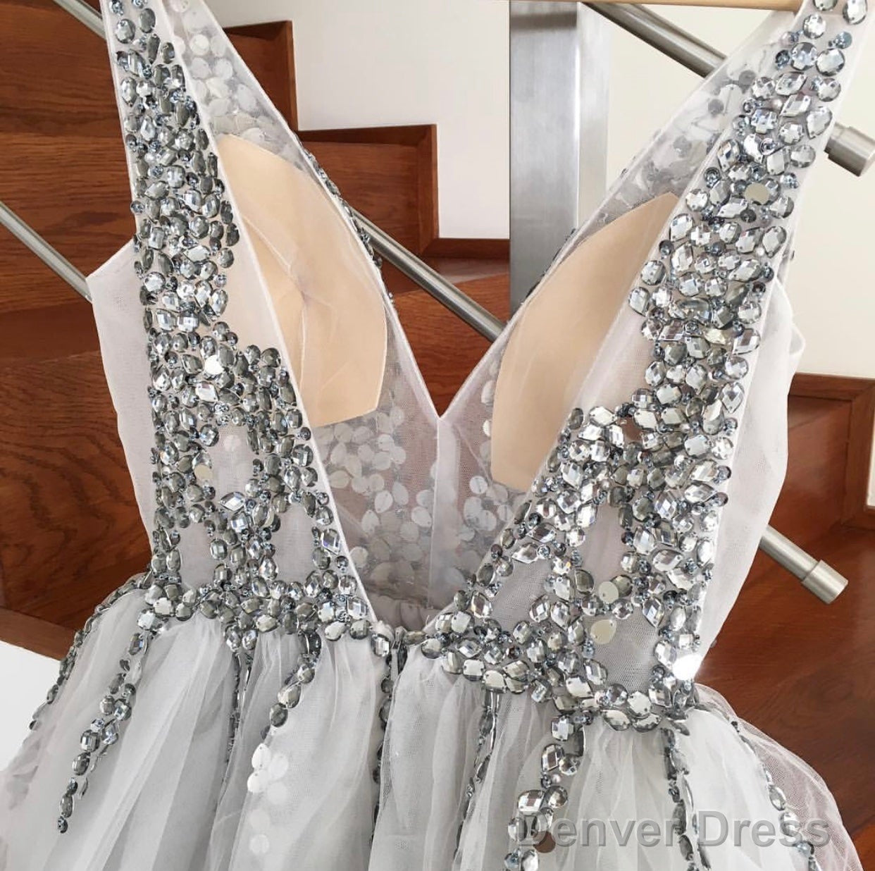 Short Crystal Beaded Tulle V Neck Prom Homecoming Dresses