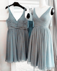 Short Pleated V-Neck Chiffon Bridesmaid Dresses