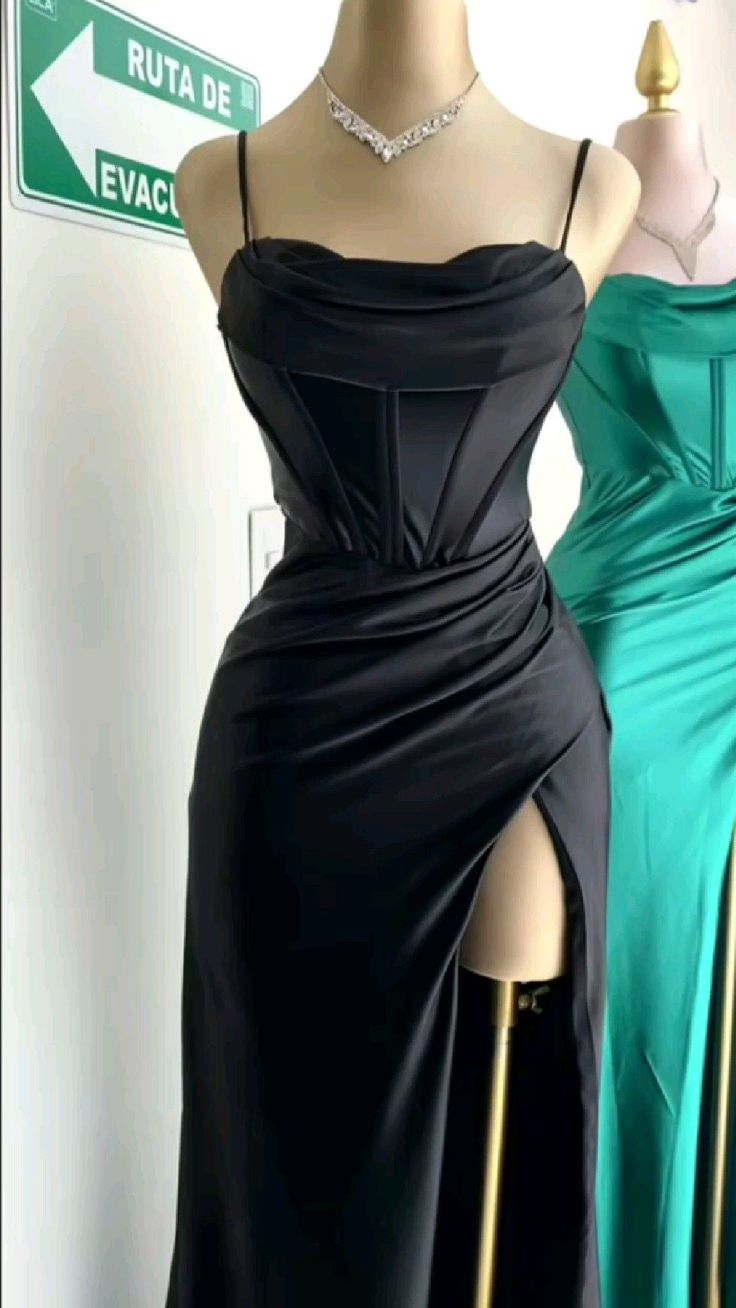 Simple Black Mermaid Floor Length Prom Dresses With Slit