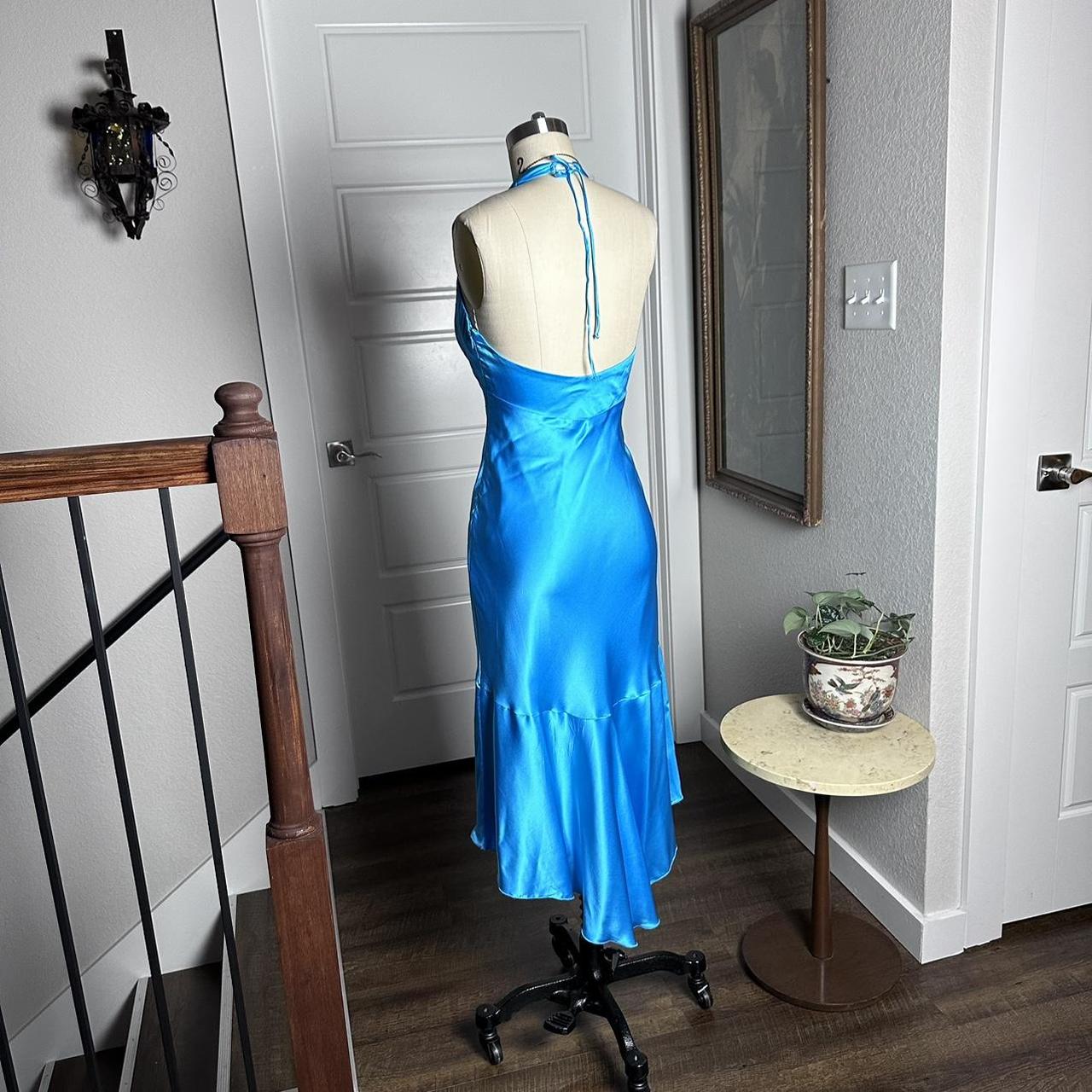 Simple Halter Neck Satin Blue Open Back Homecoming Dresses
