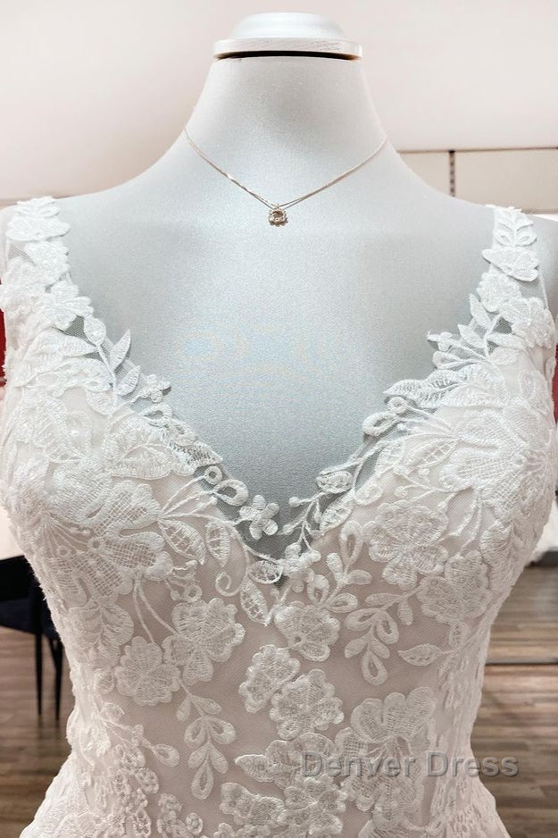 Simple Long A Line Tulle Lace V Neck Appliques Lace Open Back Wedding Dresses