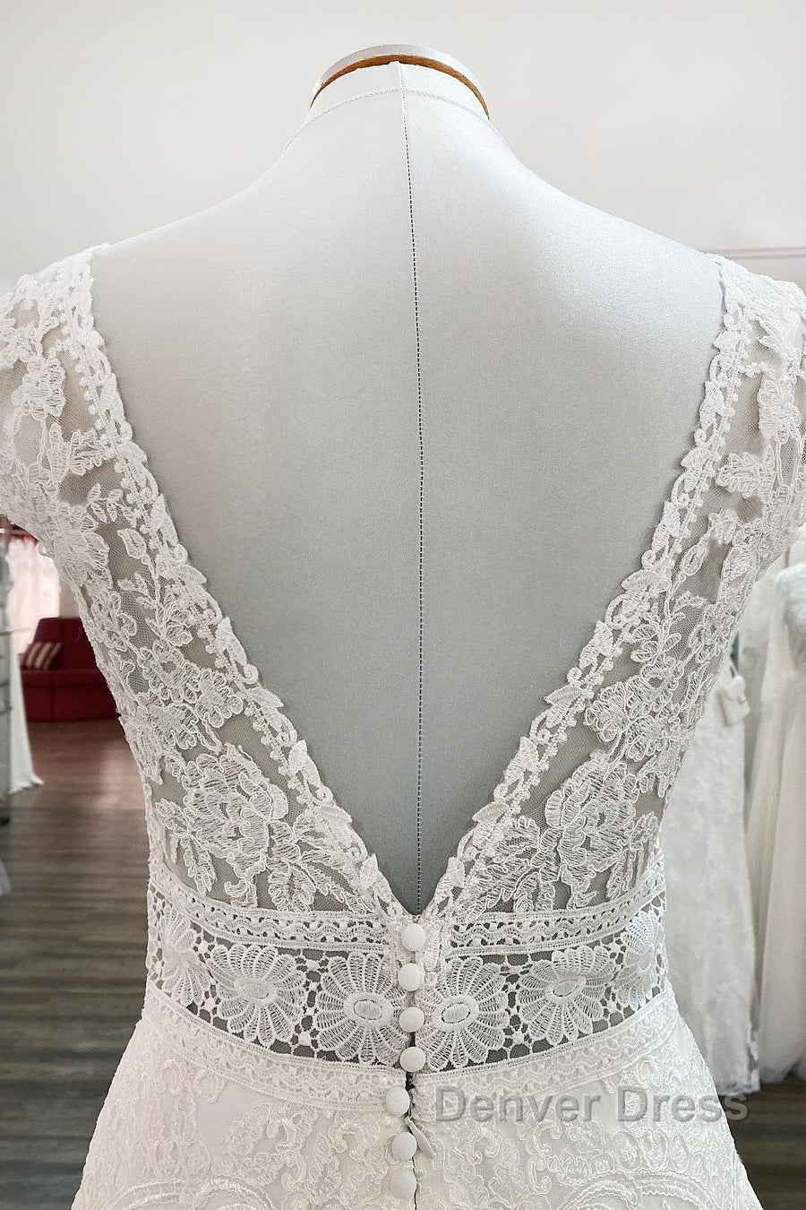 Simple Long A-line V-neck Tulle Appliques Lace Wedding Dresses