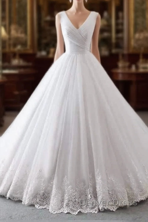 Simple Long Ball Gown V-Neck Lace-Up Tulle Wedding Dresses Main image