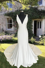 Simple Mermaid Plunge Neck Wedding Dress