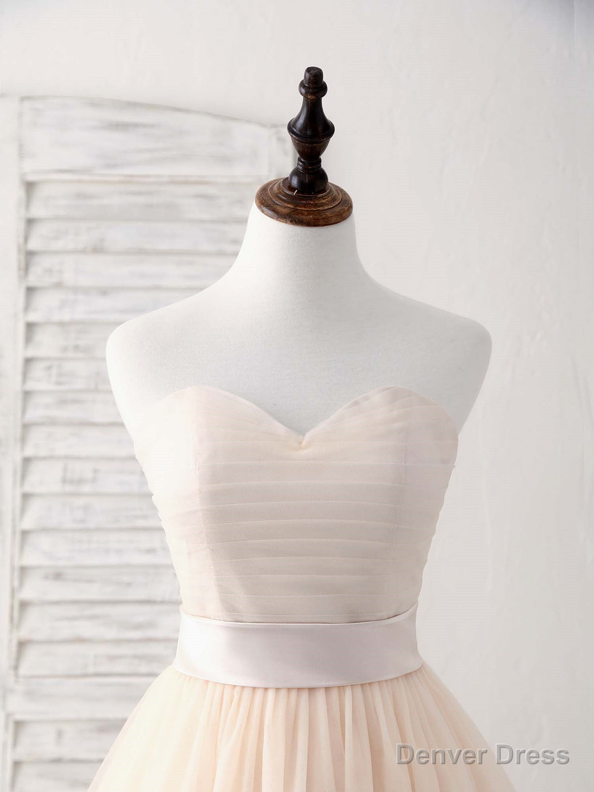 Simple Sweetheart Tulle Short Prom Dress Champagne Bridesmaid Dresses