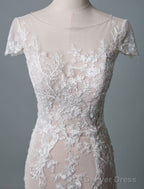 Simple Wedding Dress Mermaid Jewel Neck Short Sleeves Floor Length Customized Lace Bridal Gowns With Train