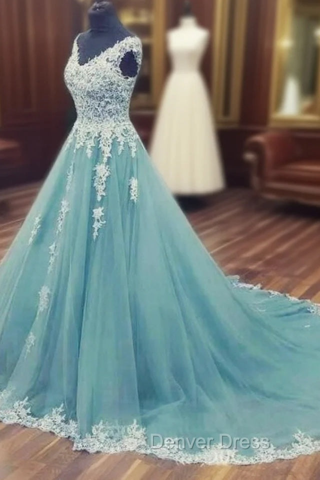 Sleeveless V Neck Chapel Train A-line/Princess Tulle Prom Dresses With Hem Appliqued Lace Main image