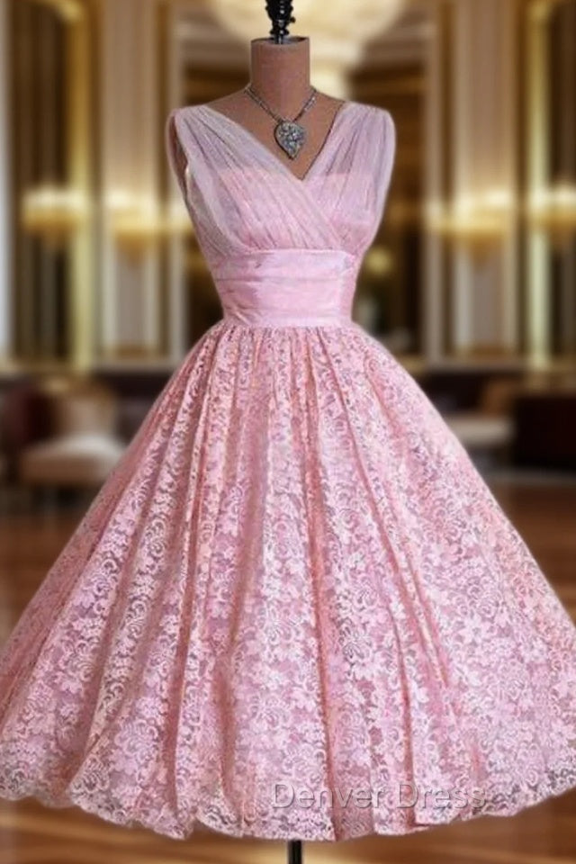 Sleeveless V Neck Knee Length Ball Gowns Lace Homecoming Dresses