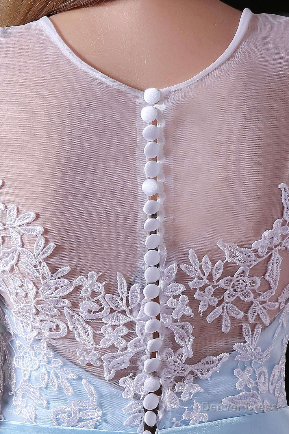 Sleeves Appliques Sheer Lace Button Floor Length Tulle Prom Dresses