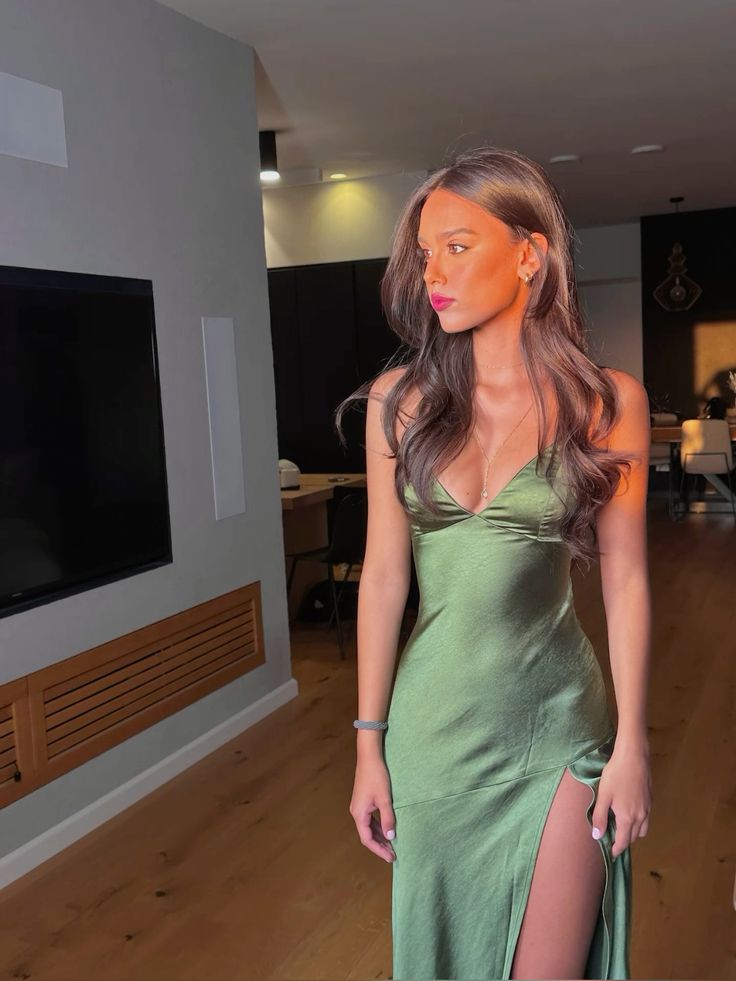 Spaghetti Straps Green Sexy Prom Dress Long Prom Dresses With Split Main image