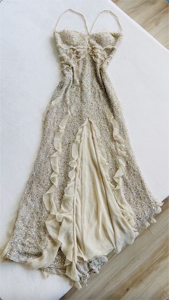 Spaghetti Straps Sequin Long Prom Dresses With Slit Secondary image