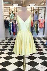 Spaghetti Straps V-Neck Satin Homecoming Dresses Short Mini Cocktail Dress