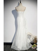 Sparkling White Sleeveless Off Shoulder Ball Dress With White Thin Shoulder Straps Backless Straps And Floor Length Ruffled Edge For Prom Dressesing