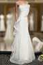 Sparkling White Sleeveless Off Shoulder Ball Dress With White Thin Shoulder Straps Backless Straps And Floor Length Ruffled Edge For Prom Dressesing