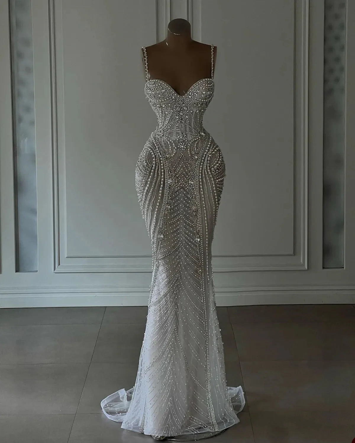 Sparkly Mermaid Spaghetti Straps White Sequin Beaded Wedding Dress Long Bridal Gowns Wedding Dresses Main image
