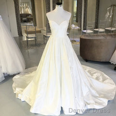 Strapless Sweetheart Chapel Train Taffeta Wedding Dresses Ball Gowns