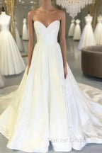 Strapless Sweetheart Chapel Train Taffeta Wedding Dresses Ball Gowns