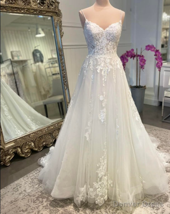 Straps A-line Tulle Wedding Dress with Appliques Main image