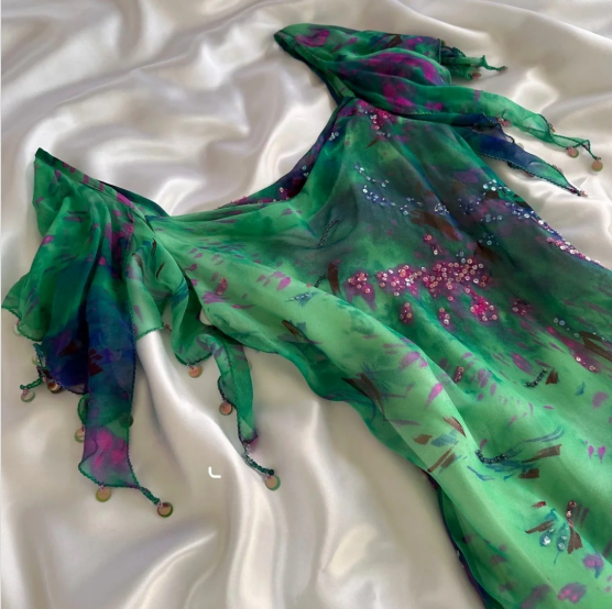 Stunning Green Double-Layered Flying Sleeves And Swaying Neck Chiffon Prom Dresses