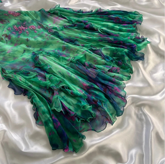Stunning Green Double-Layered Flying Sleeves And Swaying Neck Chiffon Prom Dresses