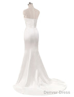 Stunning Ivory Wedding Dress Strapless Mermaid Prom Dresses V Neck Sleeveless Split Beach Bridal Gowns With Court Train