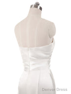 Stunning Ivory Wedding Dress Strapless Mermaid Prom Dresses V Neck Sleeveless Split Beach Bridal Gowns With Court Train