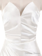 Stunning Ivory Wedding Dress Strapless Mermaid Prom Dresses V Neck Sleeveless Split Beach Bridal Gowns With Court Train