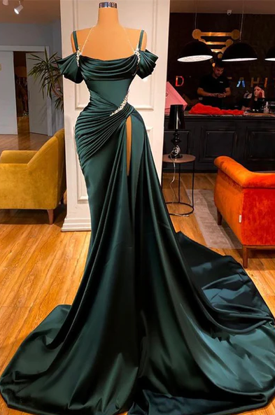 STUNNING OFF-THE-SHOULDER MERMAID PROM Dresses RUFFLES WITH HIGH SPLIT Main image