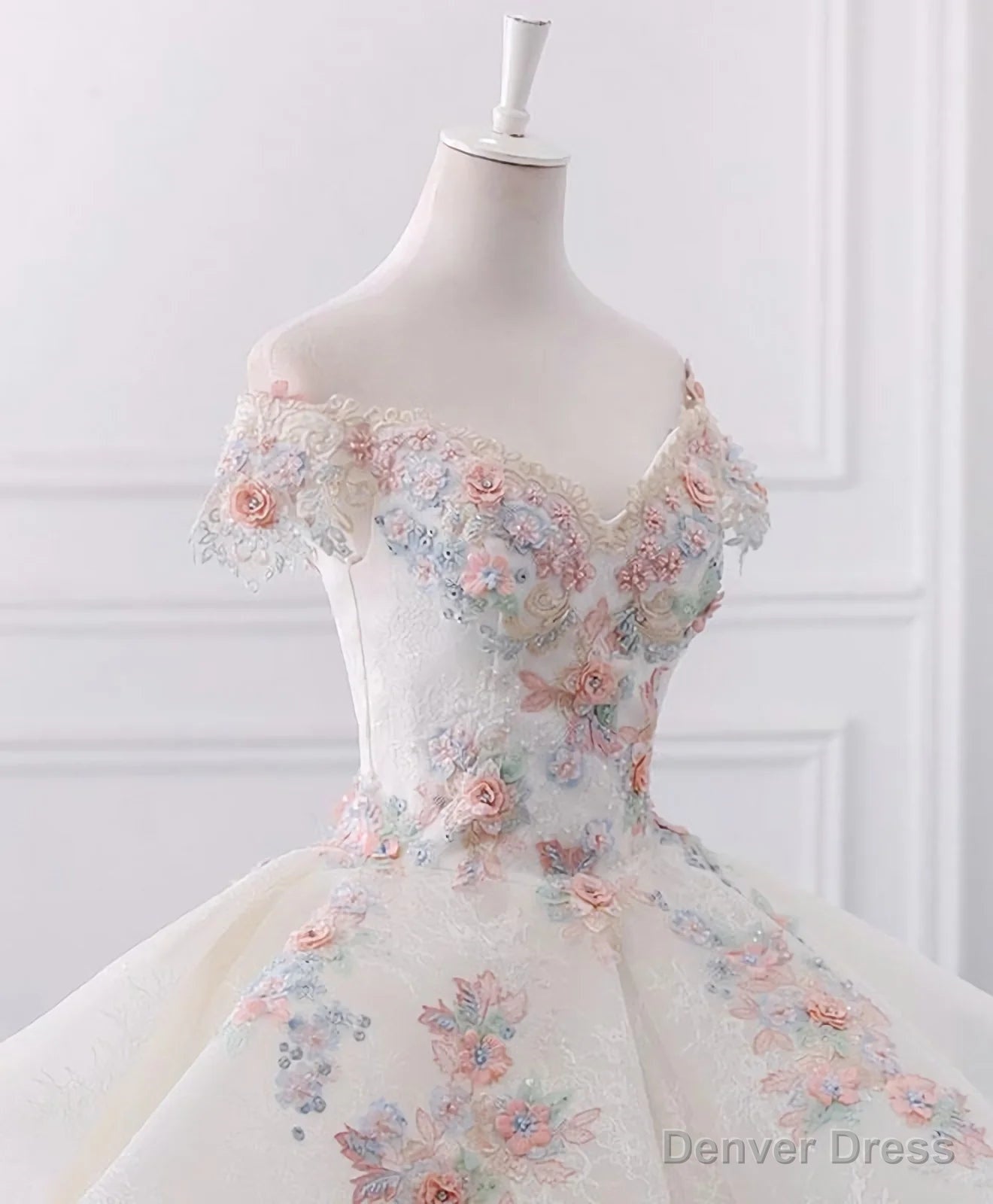 Stunning Off The Shoulder Flower Ball Gowns Lace Wedding Dresses