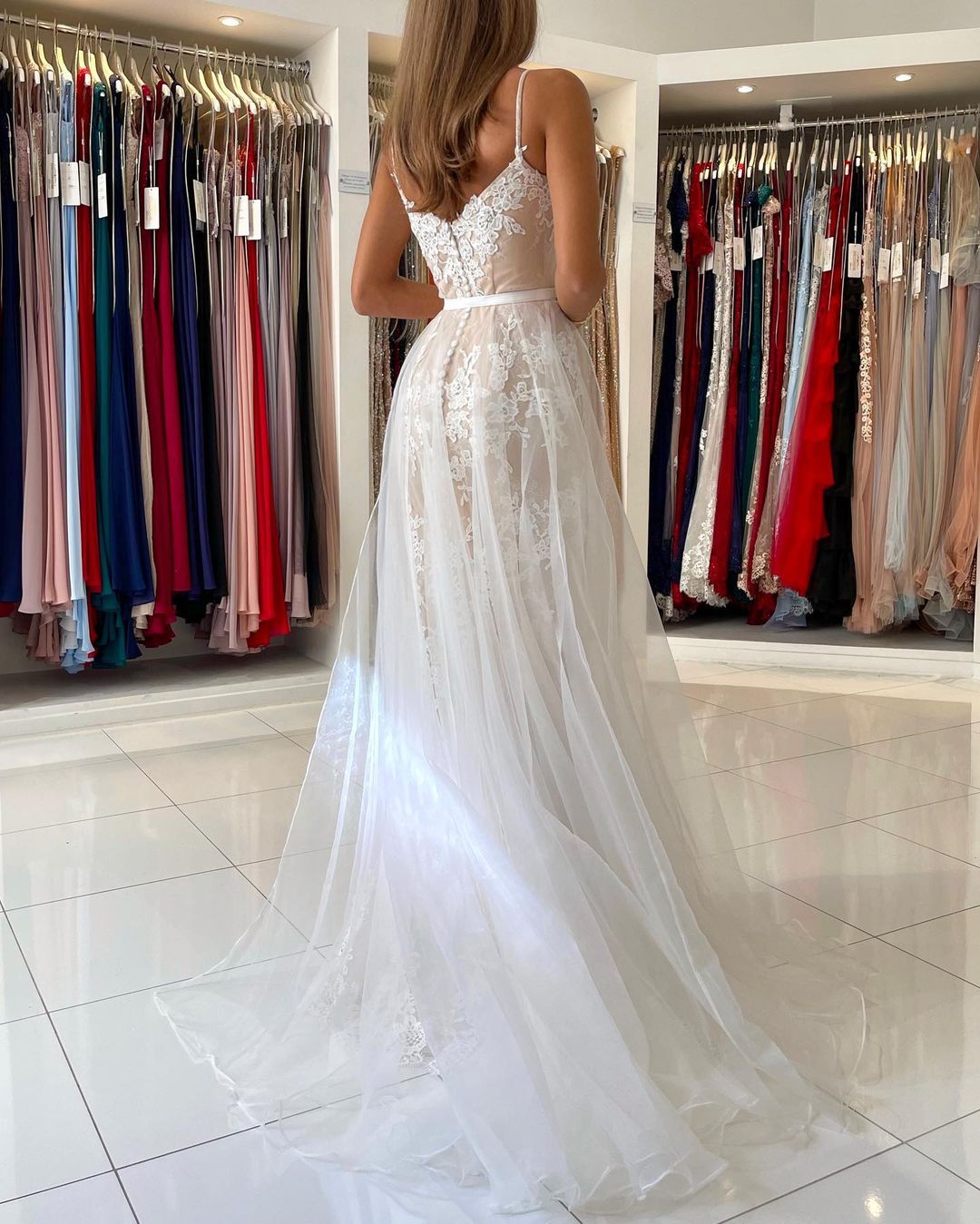 Stunning Spaghetti-Straps Mermaid Prom Dress Lace Appliques Secondary image