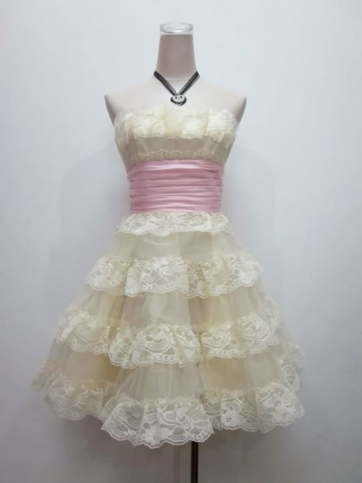 Sweet 16Th Ball Gowns Strapless Lace Short Homecoming Dresses Birthday Outfits