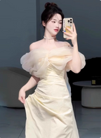 Sweet Cream Yellow A-Line Off-The-Shoulder Bow-Embellished High-Slit Satin Long Prom Dresses Evening Dresses