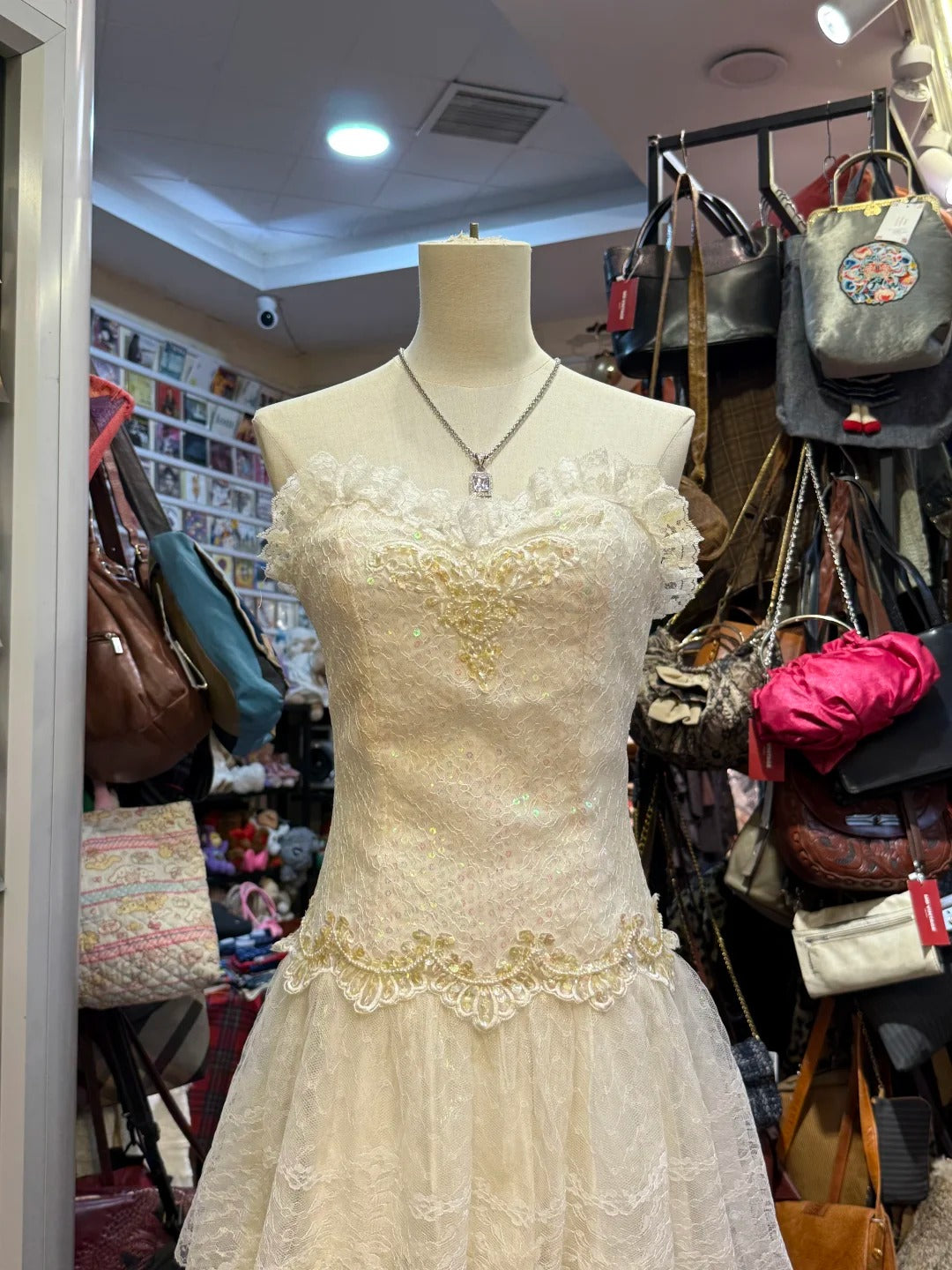 Sweet Ivory Heart-Shaped Neckline Embroidered Layered Lace Prom Dresses Evening Dresses