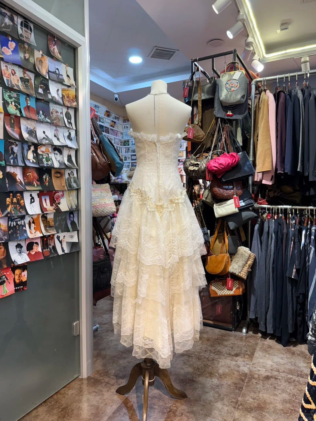 Sweet Ivory Heart-Shaped Neckline Embroidered Layered Lace Prom Dresses Evening Dresses