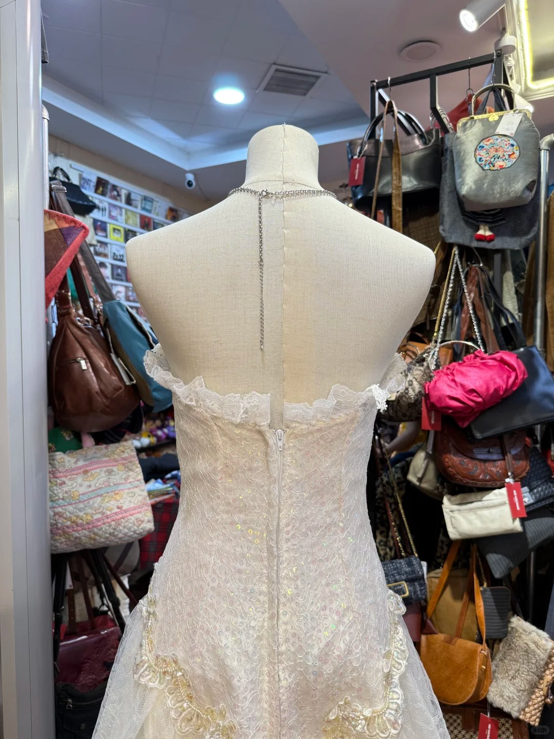 Sweet Ivory Heart-Shaped Neckline Embroidered Layered Lace Prom Dresses Evening Dresses