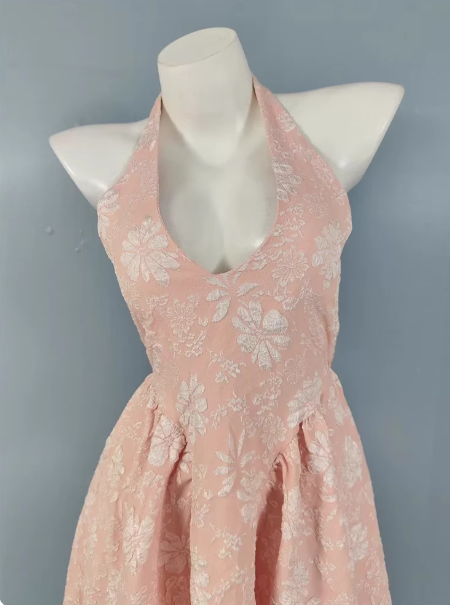 Sweet Pink A-Line Halter V-Neck Jacquard Prom Dresses Secondary image