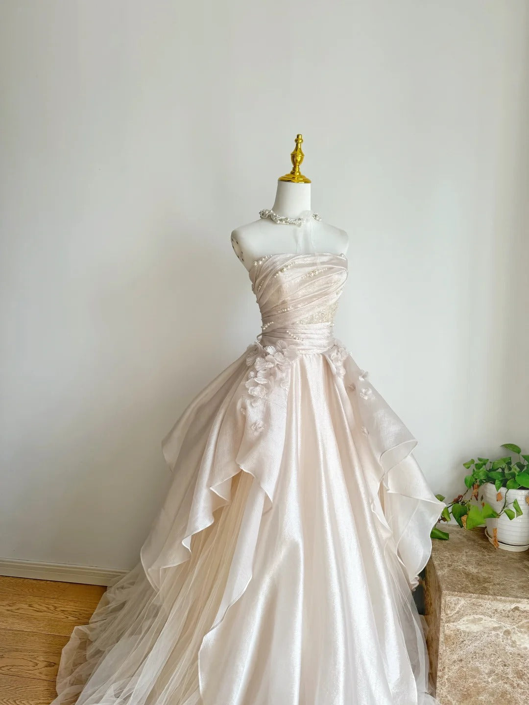 Sweet Pink A-Line Tulle Satin Long Prom Dress Strapless Applique Wedding Dresses